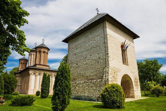 Salt Mine, Lunch at Winery and Dracula Grave - Private Tour - Exploring Romania’s Unique Heritage: Salt Mine, Winery Lunch, and Dracula’s Grave - Private Tour  