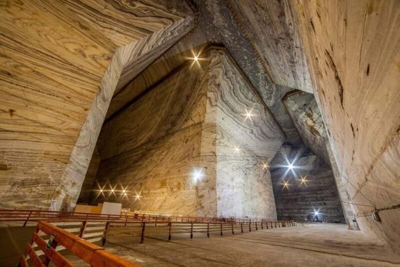 Salt Mine, Lunch at Winery & Dracula's Tomb - Small Group 7p - Overall Value and Who Will Enjoy This Tour