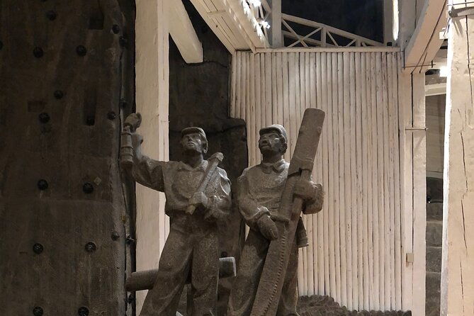 salt-mine-wieliczka-guided-tour-from-krakow-with-hotel-pick-up