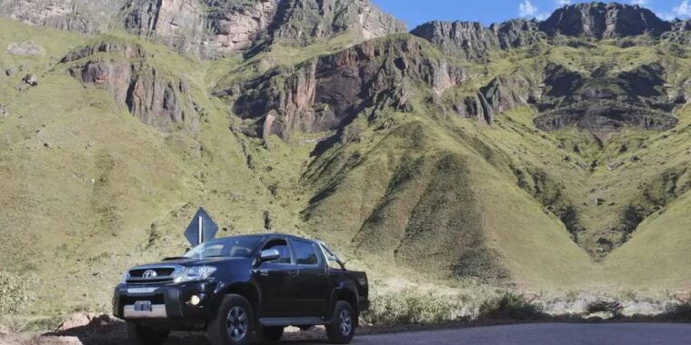 salta-calchaqui-valley-scenic-drive-and-day-trip-to-cachi-2