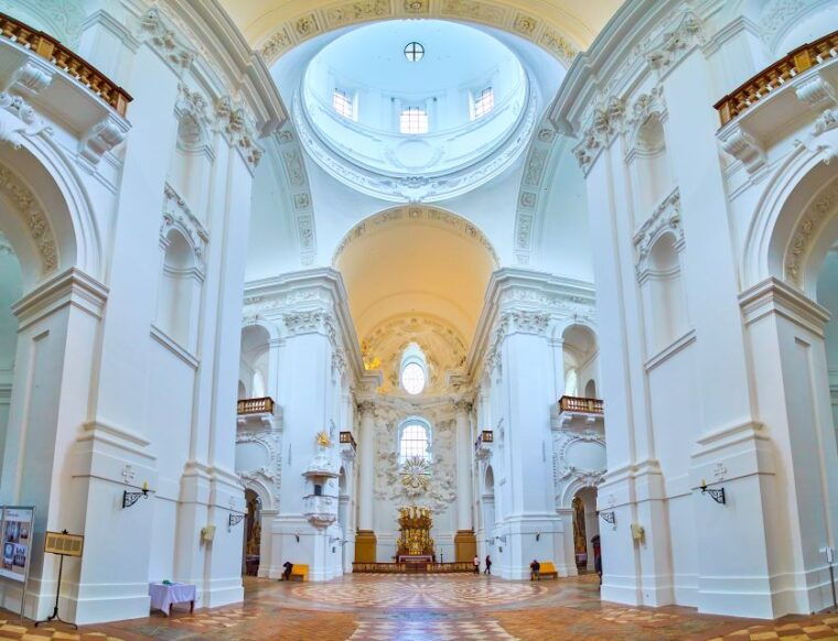 salzburg-old-town-fortress-cathedral-private-walking-tour-2
