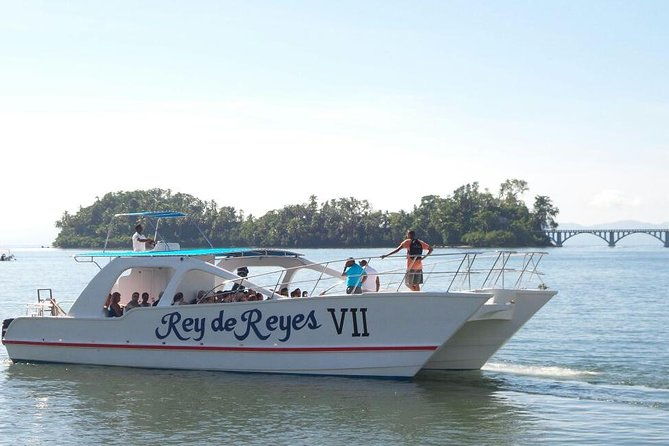 samana-full-day-baracardi-island-horses-lemon-waterfall