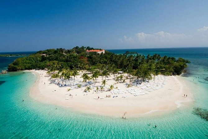 samana-full-day-baracardi-island-horses-lemon-waterfall