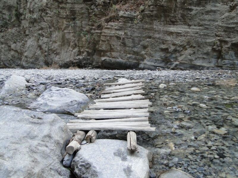 samaria-gorge-hike-day-excursion-from-chania