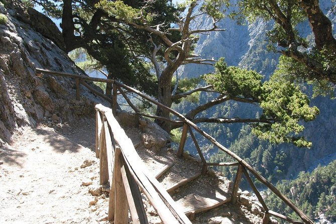 samaria-gorge-trek-full-day-excursion-from-chania