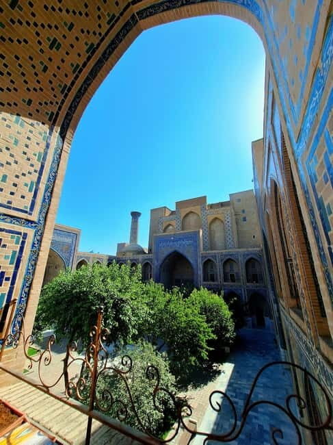 Samarkand: Historical City Walk with Local Stories - Key Points
