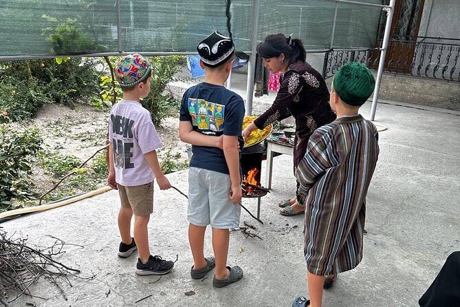 Samarkand Local Family Cooking Class and Siyob Bazaar Tour - Exploring the Itinerary in Detail