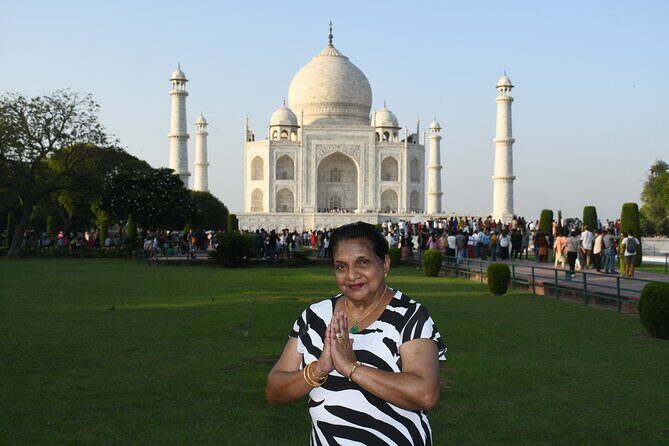 Same Day Agra Tour By Luxury Gatimaan Train From Delhi - FAQ