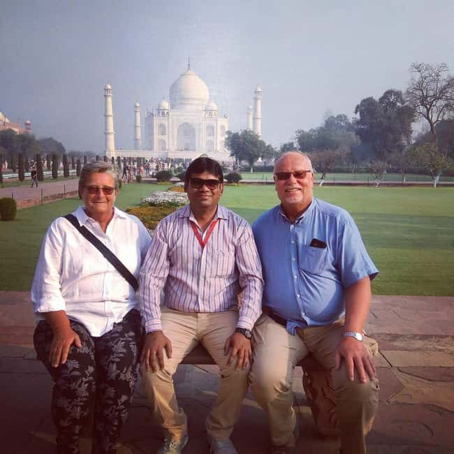 Same Day Agra Tour With Taj Mahal from Bangalore By Flights - Key Points