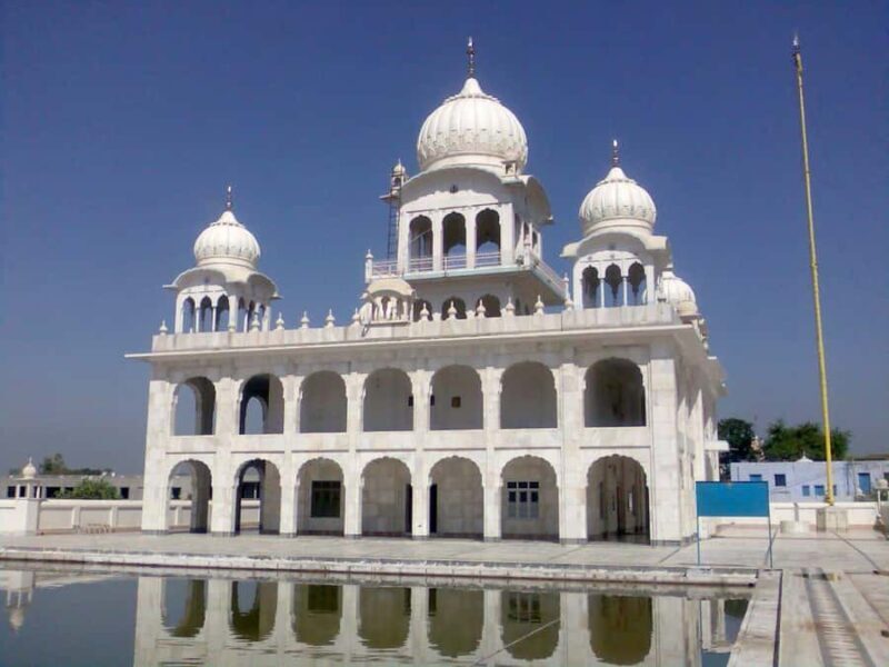 Same-Day Bathinda Tour: Tracing the City of Razia Sultana - The Spiritual Significance of Gurudwara Haji Rattan