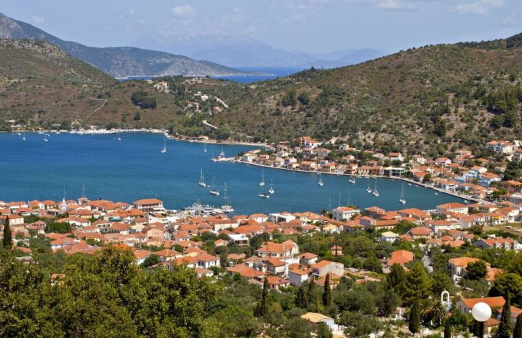 sami-ithaca-island-boat-cruise-with-swim-stops-and-snacks