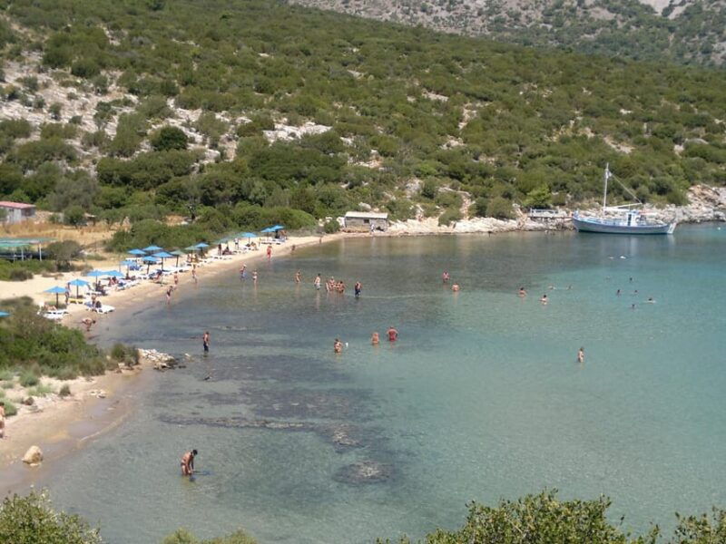 samos-east-coast-by-boat-with-beachside-bbq