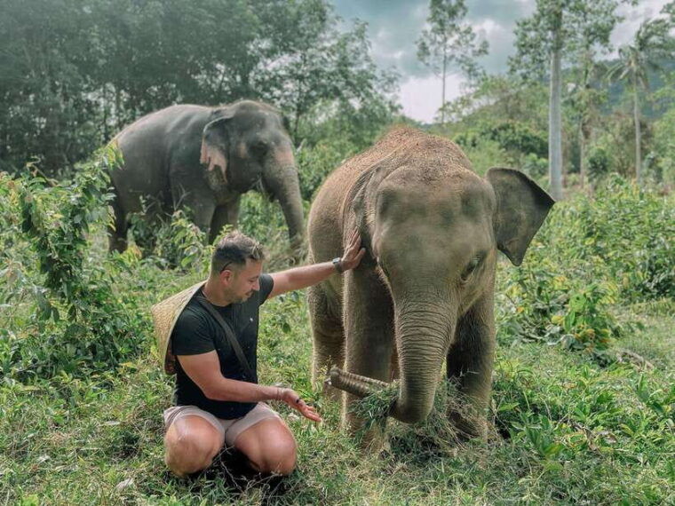 samui-the-first-elephant-museum-jungle-walk-with-elephant