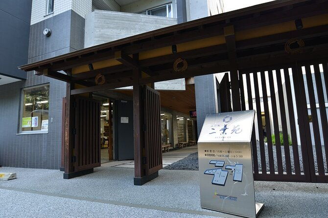 samurai-experience-in-tokyo-sword-training-and-edo-indigo-dyeing