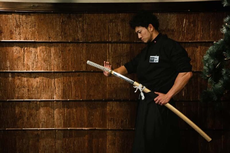 Samurai Ninja Museum Shinjuku: Samurai Sword Lesson & Tour - Key Points