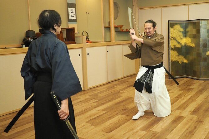 samurai-shogun-experience-with-costume-wearing