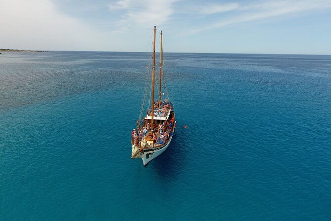 san-antonio-crystal-sea-cruise-from-protaras-2