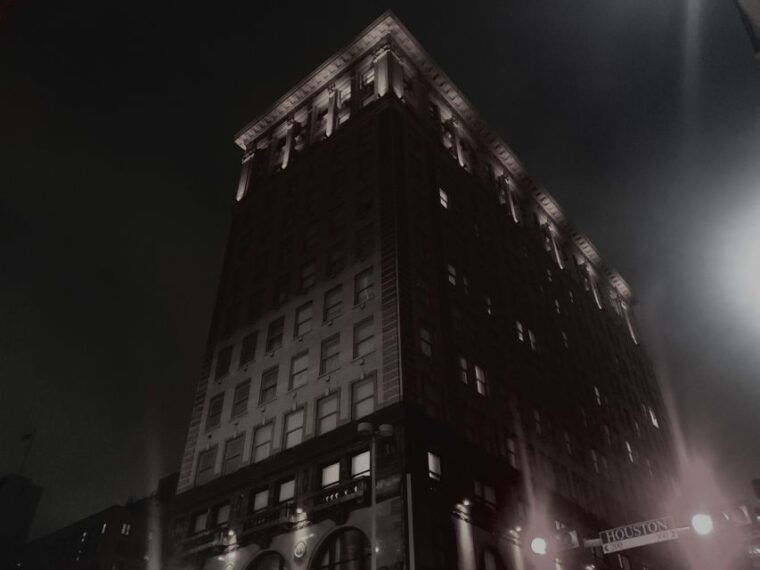 san-antonio-ghosts-of-the-past-guided-walking-tour