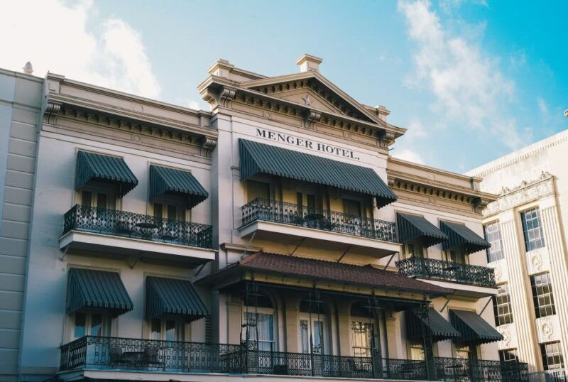 san-antonio-guided-haunted-pub-crawl
