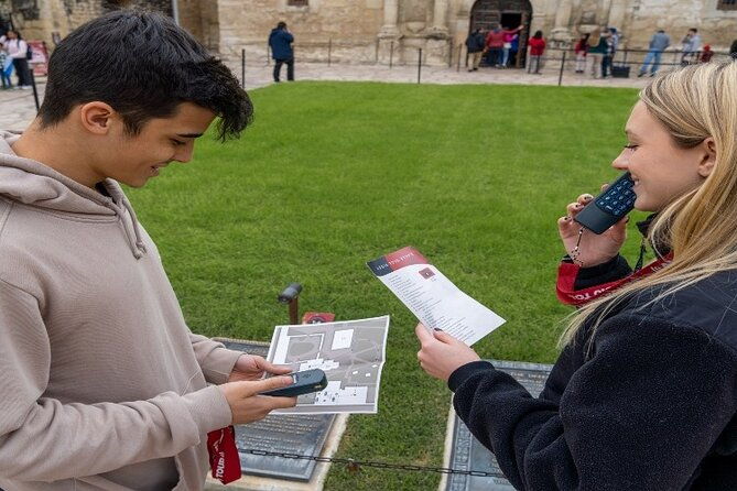 san-antonio-small-group-walking-tour-with-riverwalk-boat-cruise-2