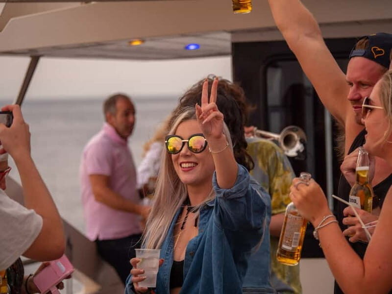 San Antonio: Sunset Boat Tour with Live Music & Drinks - Who Will Love This Tour?