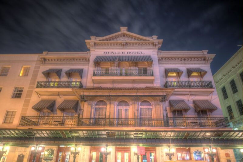 san-antonio-the-madames-and-mayhem-ghost-tour
