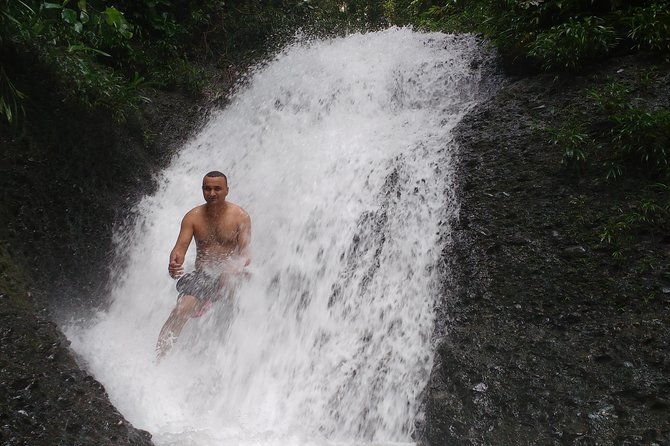 san-cipriano-jungle-tubing-and-waterfalls