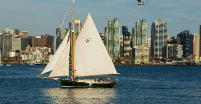 san-diego-classic-yacht-sailing-experience
