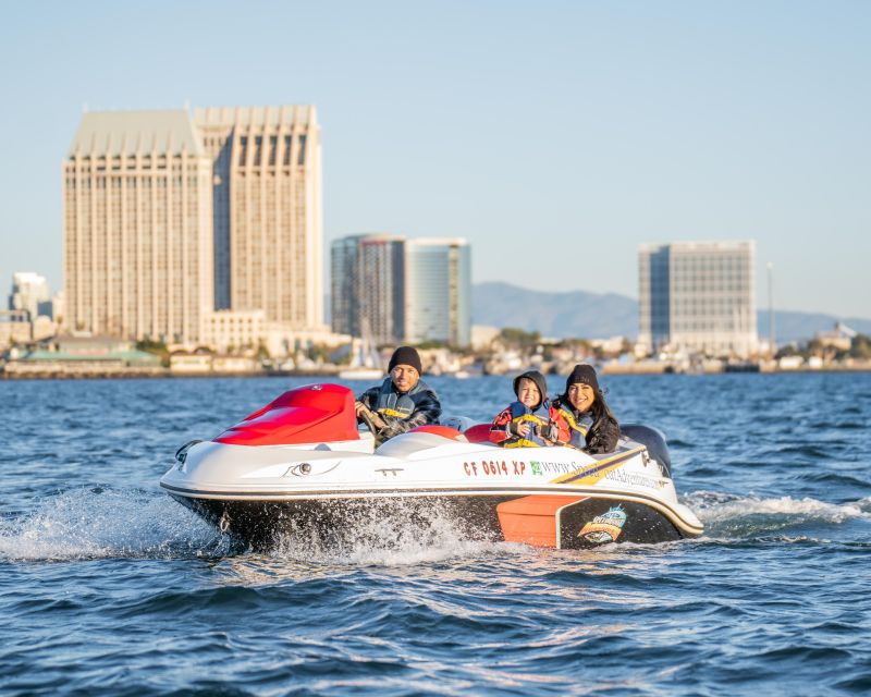 san-diego-drive-your-own-speed-boat-2-hour-tour