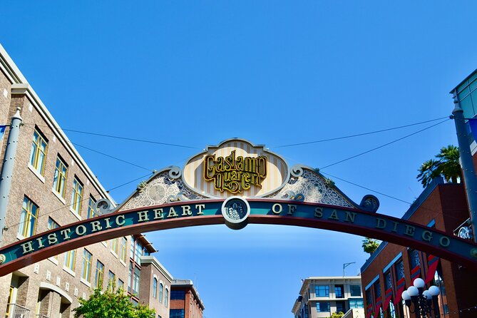 san-diego-gaslamp-district-exploration-game-and-tour