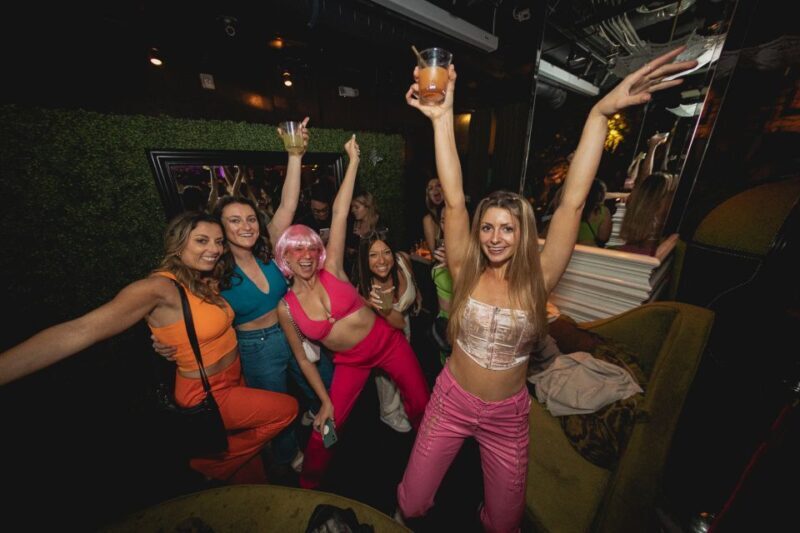 San Diego: Gaslamp Quarter Drink, Mingle & Dance Club Tour - Exploring the San Diego Gaslamp Quarter Nightlife Scene