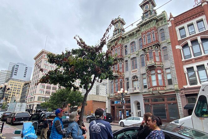 san-diego-gaslamp-quarter-small-group-walking-tour