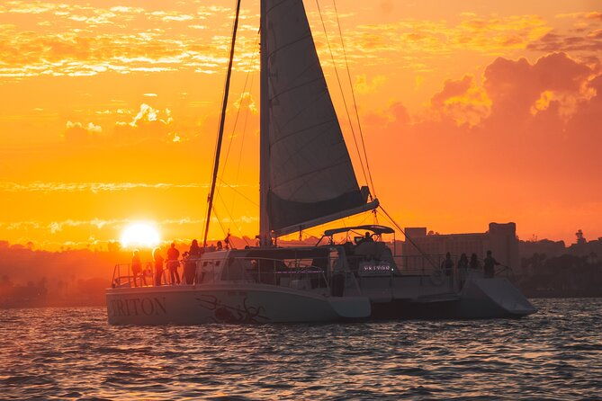 san-diego-harbor-cruise-on-the-largest-catamaran-in-san-diego-2