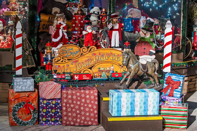 san-diego-holiday-lights-and-sights-trolley-tour