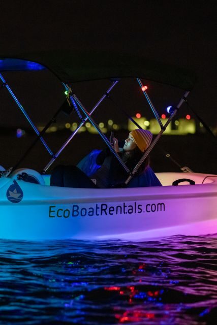 San Diego: Night Date Glow Pedal Boat with Downtown Views - Who is This Tour For?