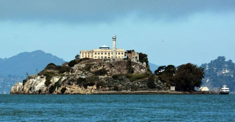 san-francisco-alcatraz-island-all-day-bike-adventure