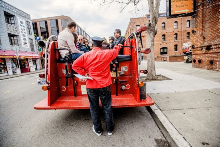 san-francisco-bay-90-minute-fire-engine-tour