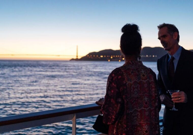 san-francisco-christmas-day-buffet-brunch-or-dinner-cruise