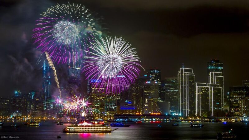 San Francisco: Empress Yacht July 4th Fireworks Party Cruise - A Closer Look at the Empress Yacht Fireworks Cruise