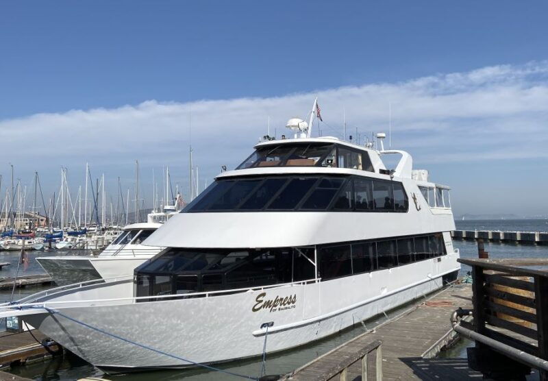 san-francisco-empress-yacht-july-4th-fireworks-party-cruise
