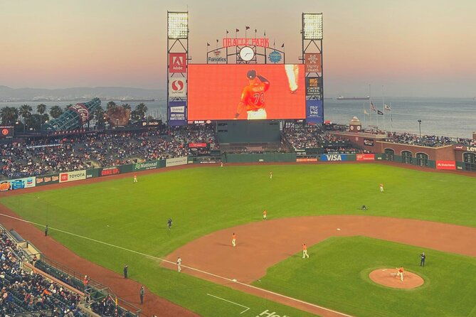 san-francisco-giants-baseball-game-at-oracle-park