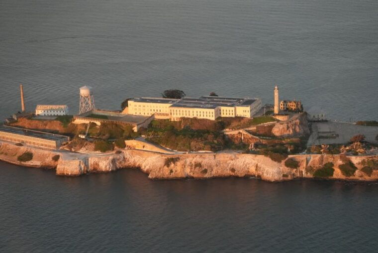 san-francisco-golden-gate-bridge-seaplane-tour