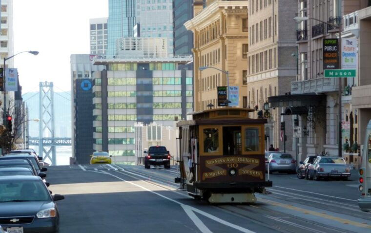 san-francisco-half-day-wine-tour-hop-on-hop-off-city-tour