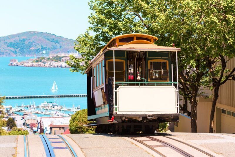 san-francisco-hop-on-hop-off-bus-with-ferry-alcatraz-tour