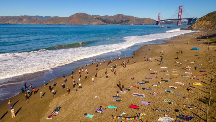 san-francisco-silent-disco-yoga-at-baker-beach