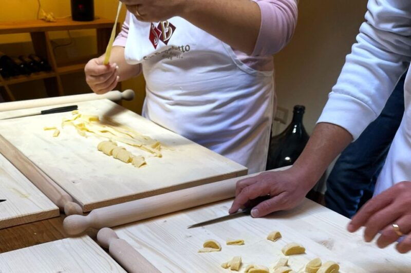 san-gimignano-hands-in-dough-cooking-class-with-lunch