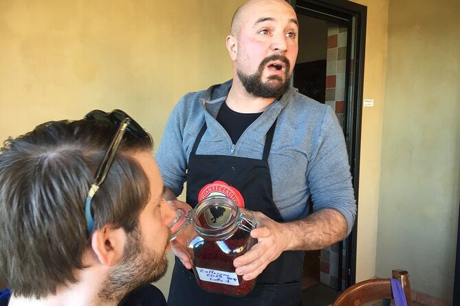 san-gimignano-saffron-and-vernaccia-wine-from-florence
