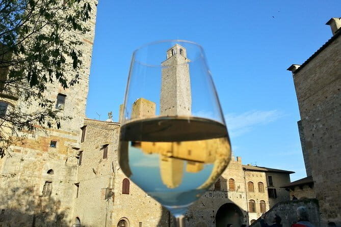 San Gimignano, Siena, Monteriggioni: Fully Escorted Tour, Lunch & Wine Tasting - The Chianti Winery: Wine, Balsamic, and Tuscan Cuisine