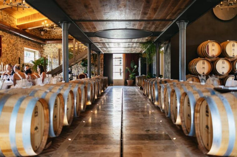 san-gimignano-tuscan-vineyard-lunch-with-wine-tasting
