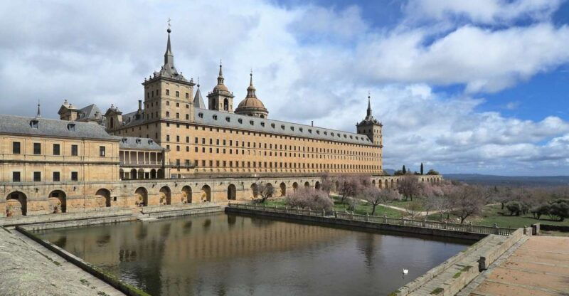 san-lorenzo-de-el-escorial-monastery-and-site-guided-tour
